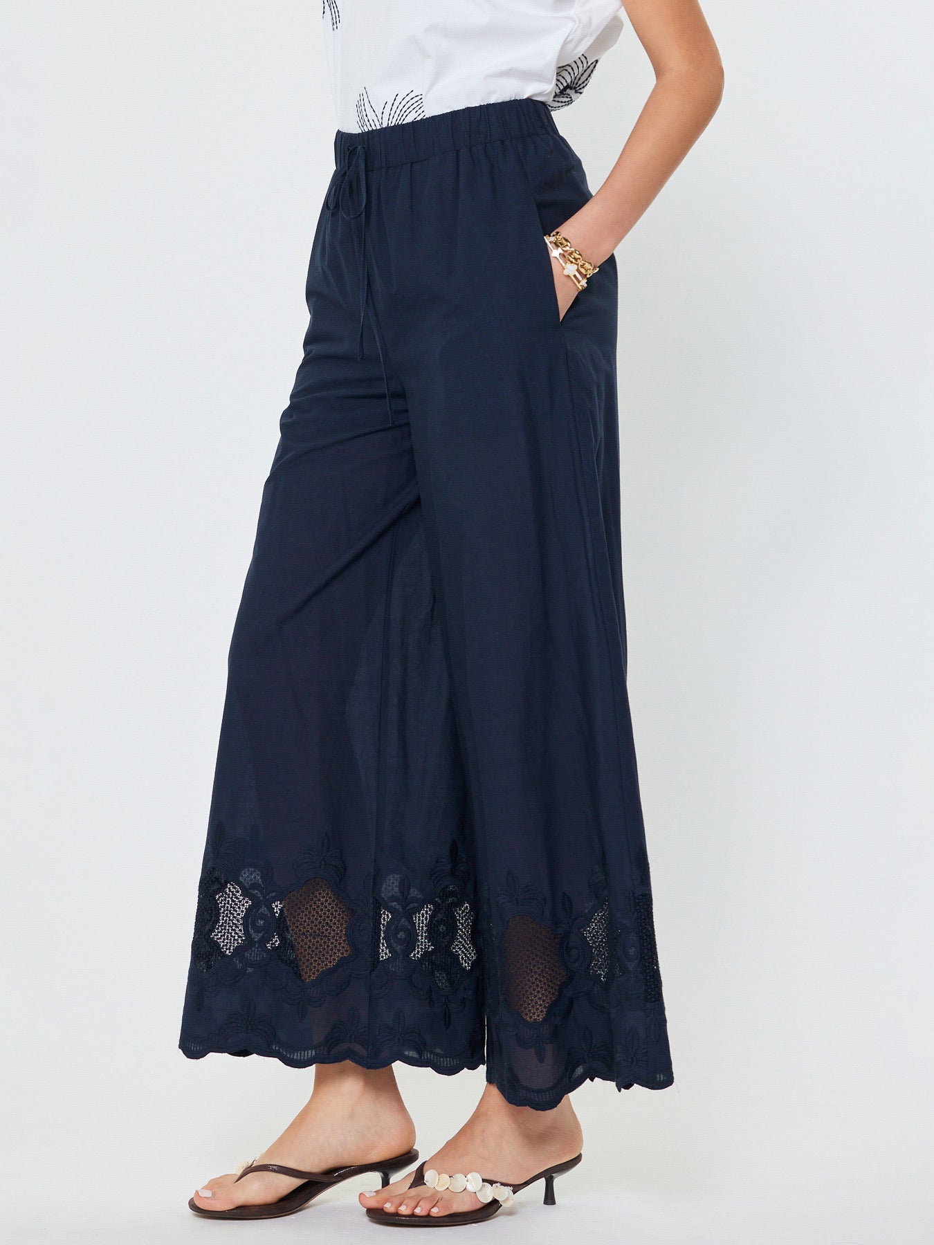 Set Indira