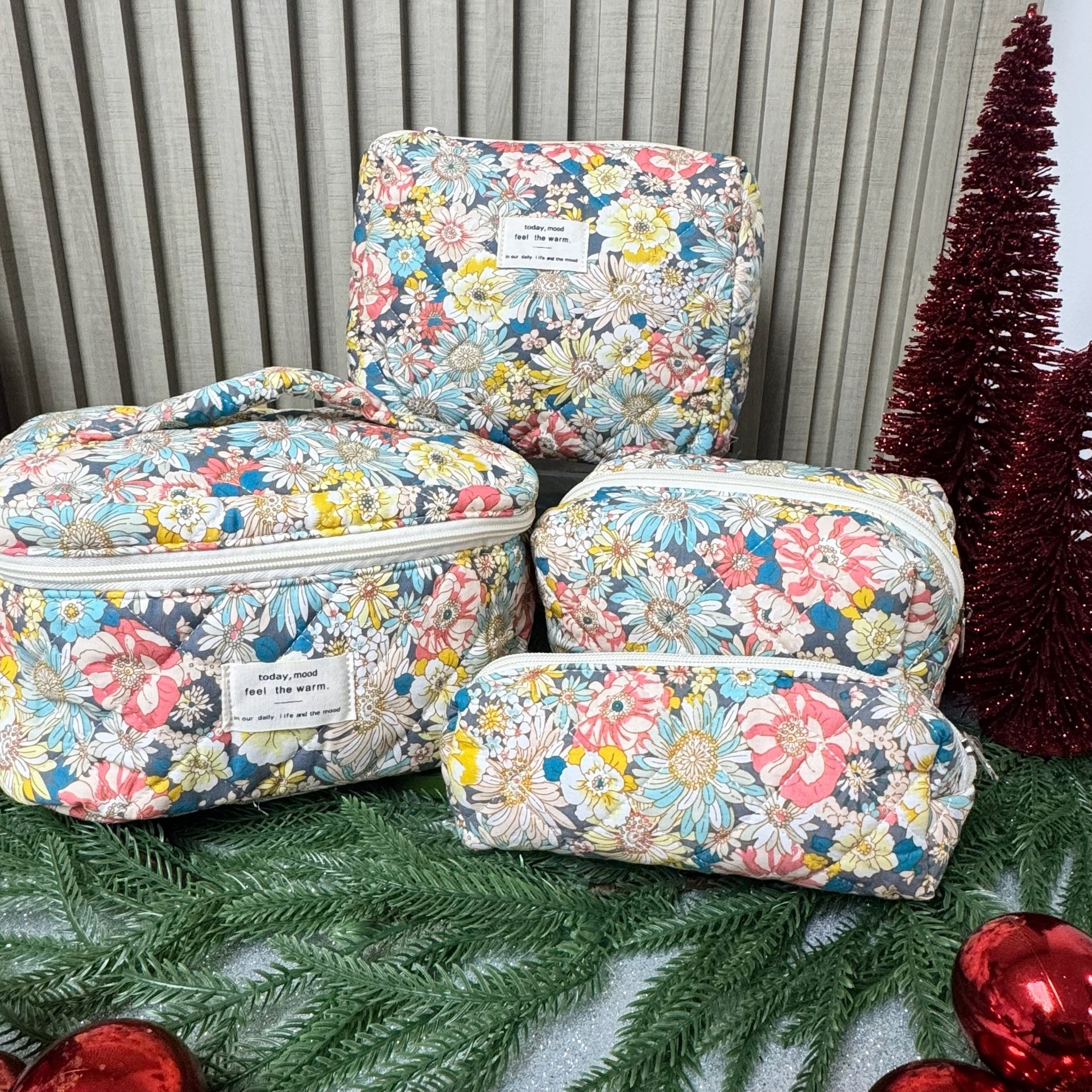 Set Cosmetiquera Temy - Color Platino