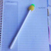 Plumas figuras frutas