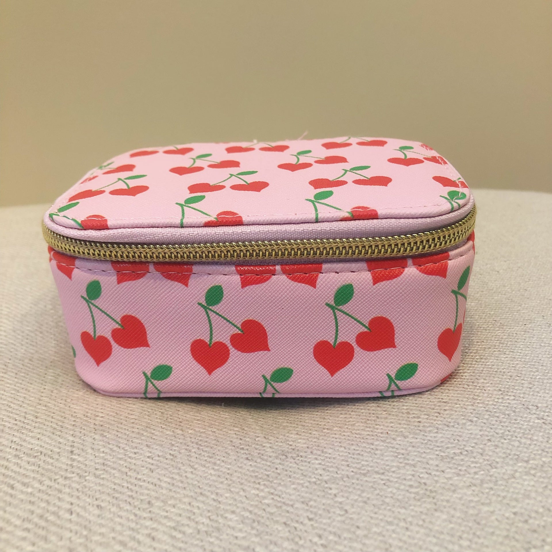 Pastillero Dabney - Color Platino