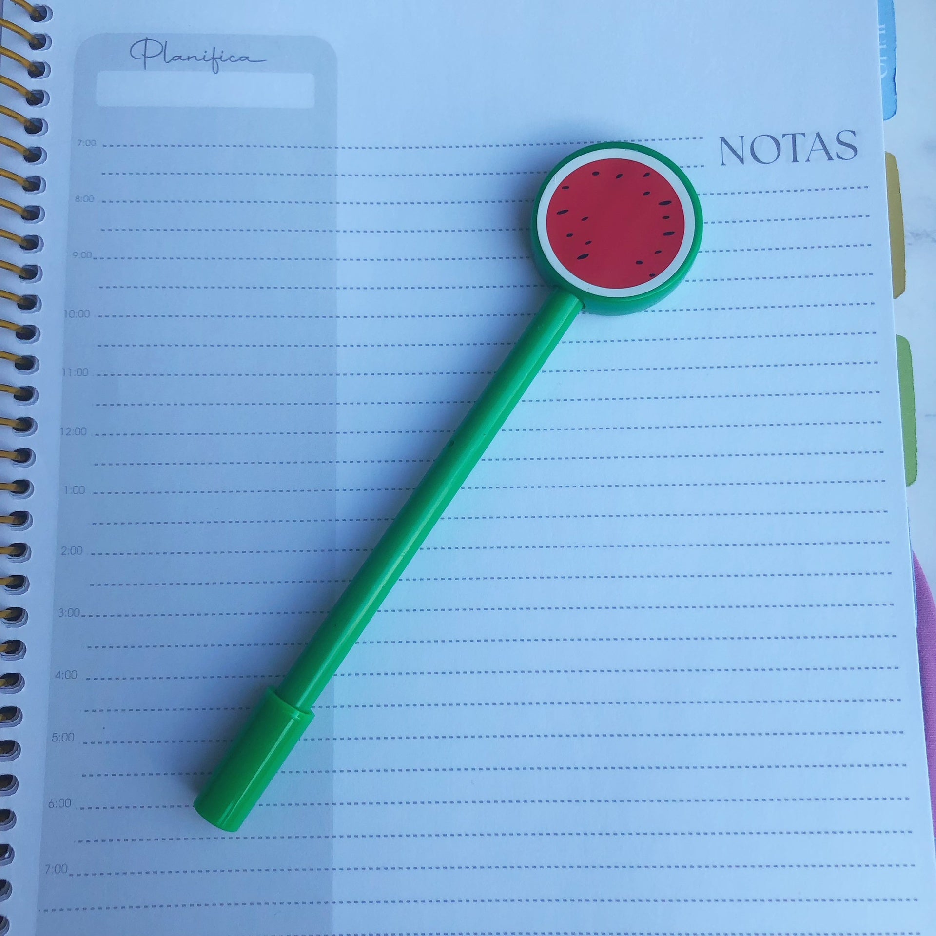 Plumas frutas redondas - Color Platino